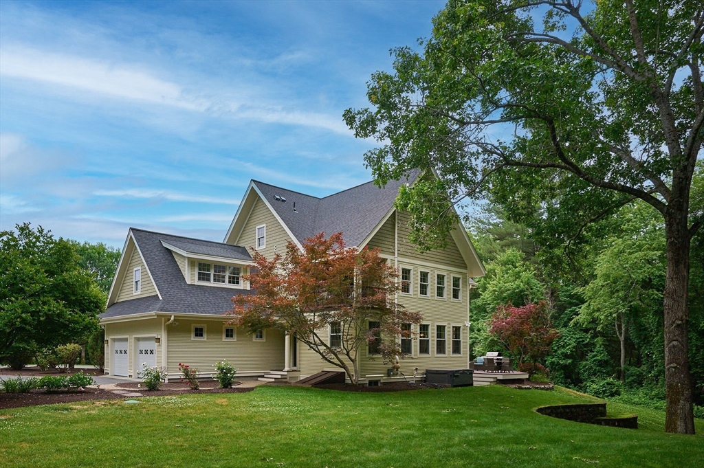 46 Sovereign Way Northampton, MA 01062 - Photo 37 of 42