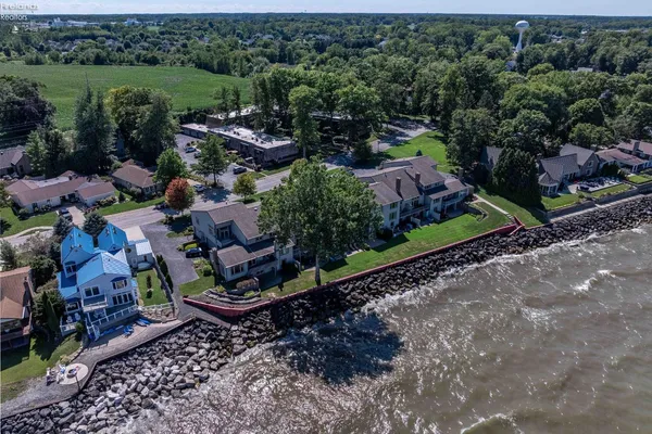 $949,000 | 1130 By-The-Shores Drive, Unit 6, Huron, OH 44839