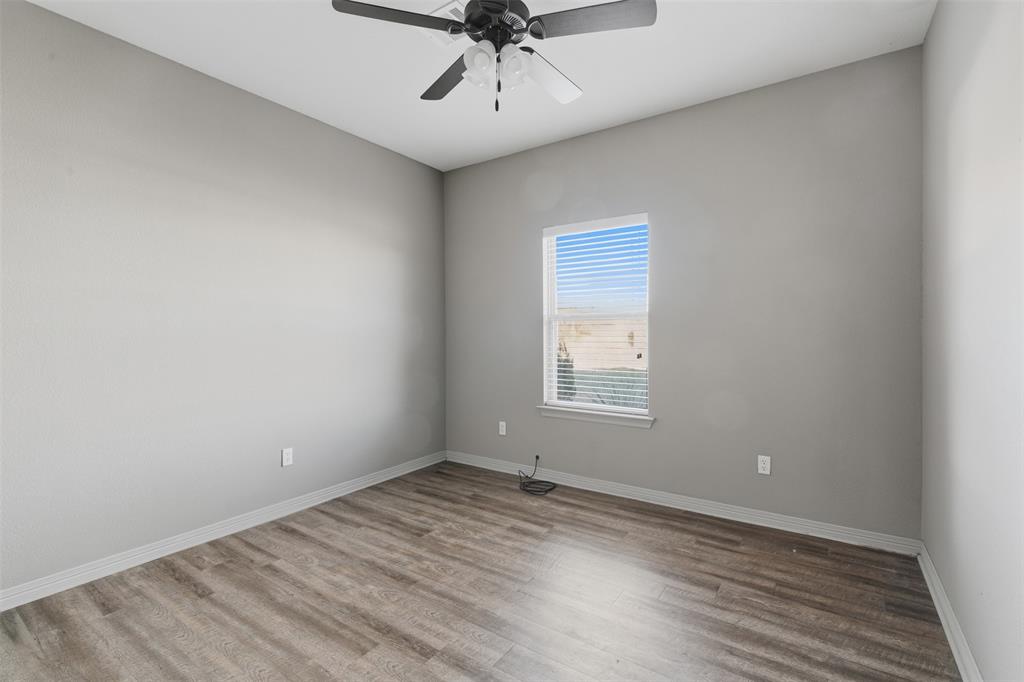 101 Capps Street, Unit D Rio Vista, TX 76093 - Photo 15 of 26