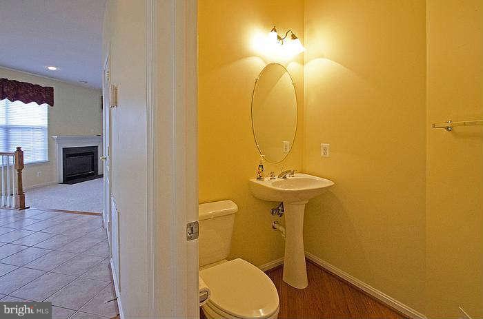 2201 Manor Spring Terrace Silver Spring, MD 20906 - Photo 5 of 29 Bath