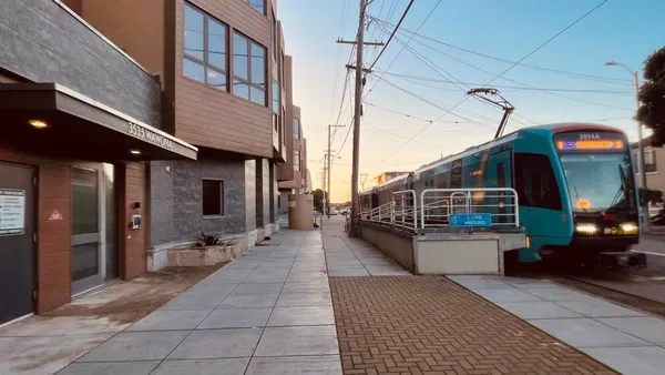 $1,250,000 | 3535 Wawona Street, Unit 513, San Francisco, CA 94116