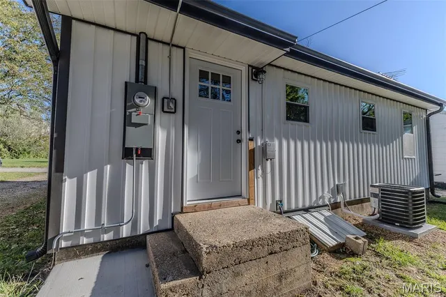 $159,900 | 406 Perry Street, Lebanon, MO 65536