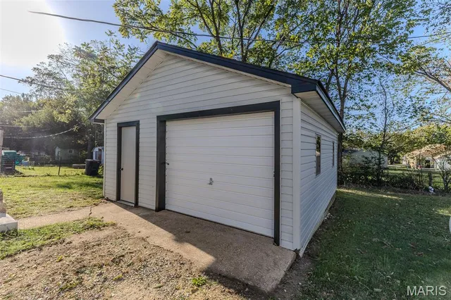 $159,900 | 406 Perry Street, Lebanon, MO 65536