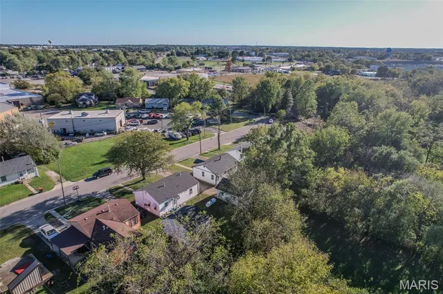 $159,900 | 406 Perry Street, Lebanon, MO 65536