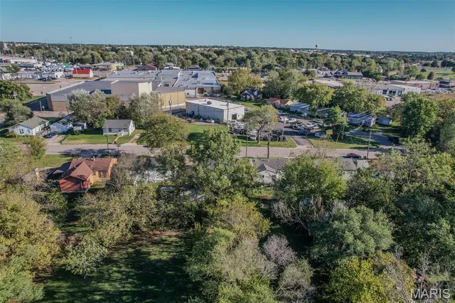 $159,900 | 406 Perry Street, Lebanon, MO 65536