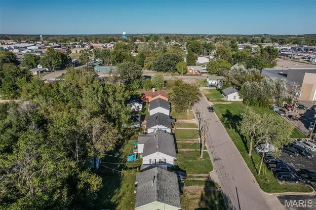 $159,900 | 406 Perry Street, Lebanon, MO 65536