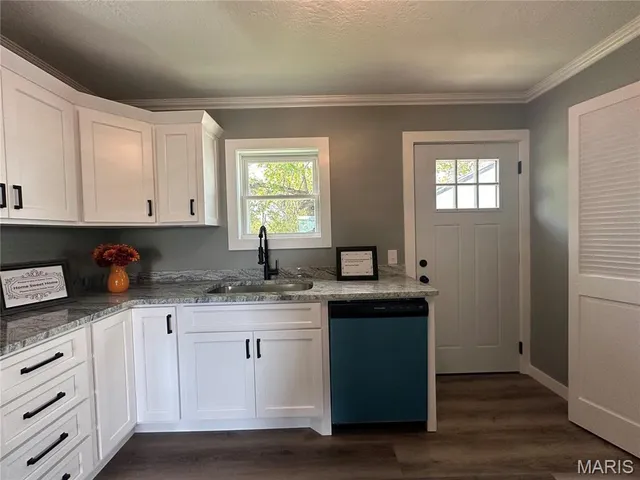 $159,900 | 406 Perry Street, Lebanon, MO 65536