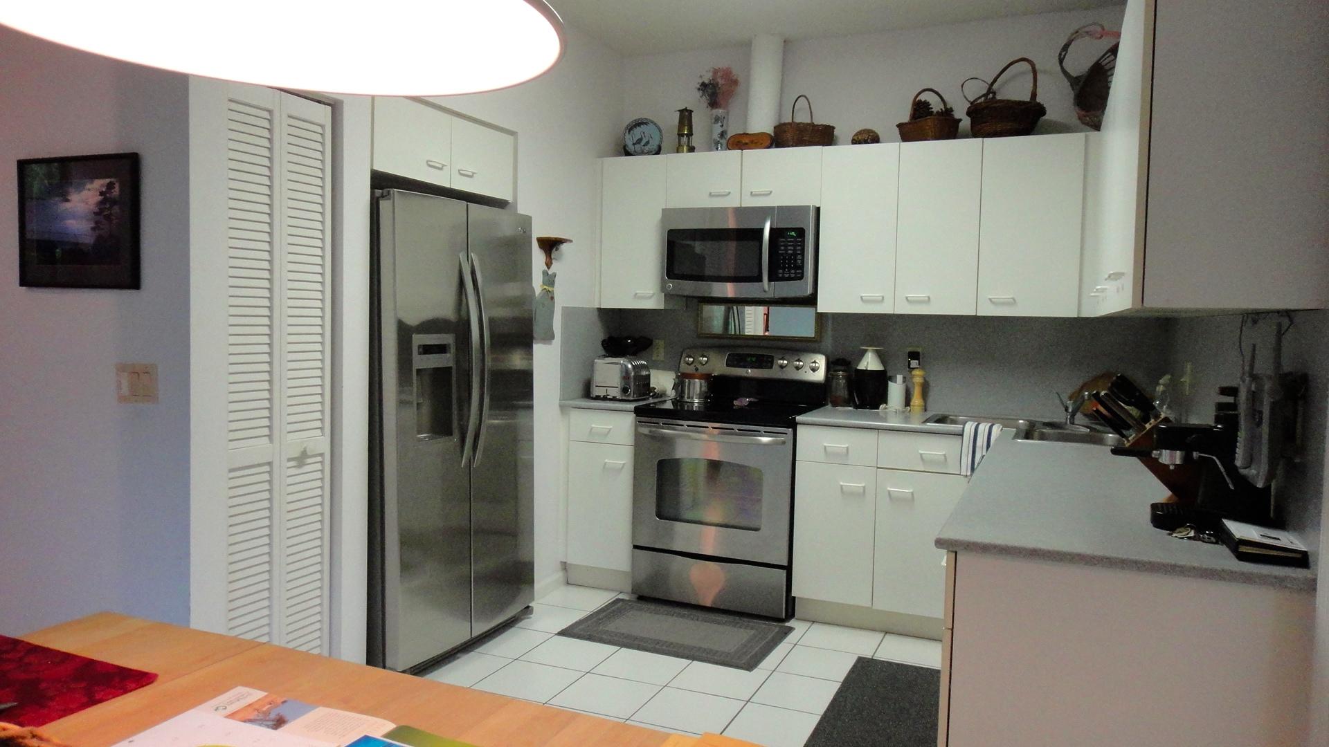 725 St Albans Drive Boca Raton, FL 33486 - Photo 22 of 32 Stainless Steel Appliances