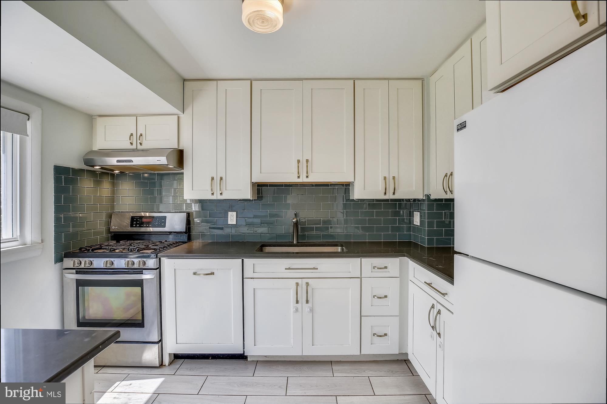 3518 Anderson Road Kensington, MD 20895 - Photo 10 of 39 Kitchen