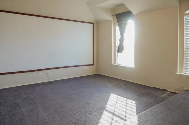 $475,000 | 662 Oak Creek Drive, Cedar Hill, TX 75104