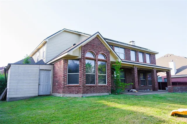 $475,000 | 662 Oak Creek Drive, Cedar Hill, TX 75104