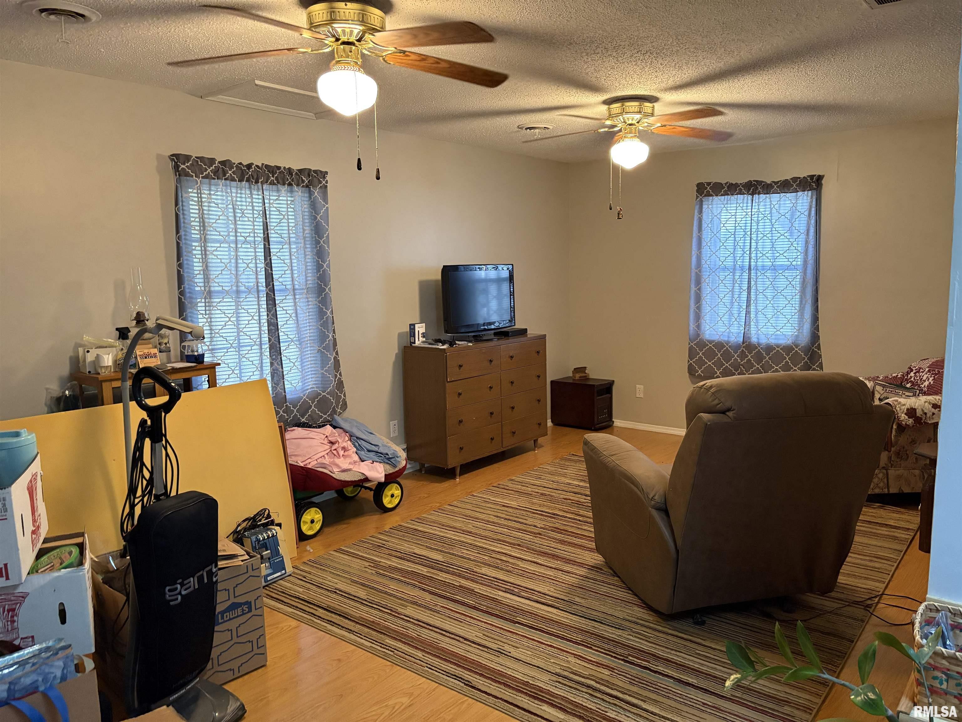 714 Cedar Street Centralia, IL 62801 - Photo 11 of 24