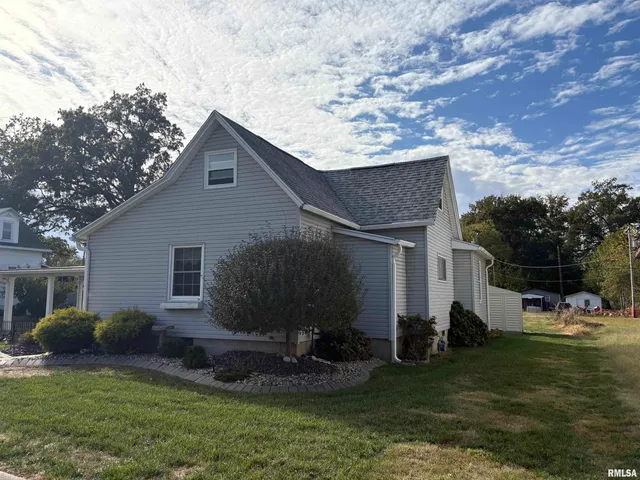 $95,000 | 714 Cedar Street, Centralia, IL 62801