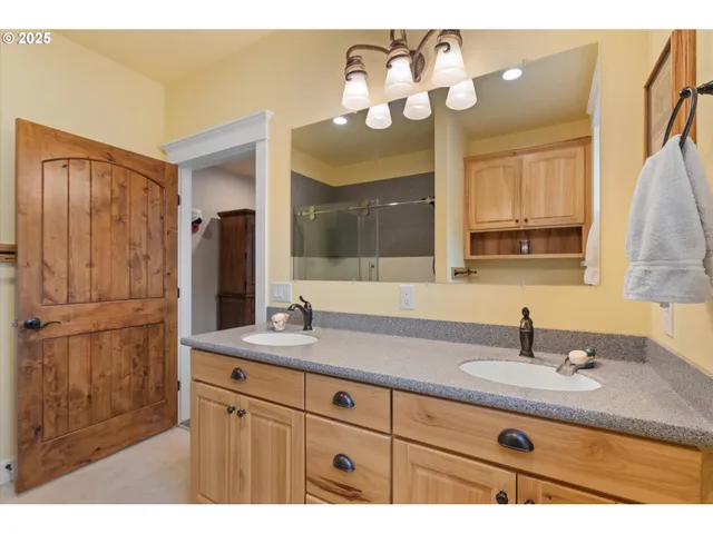 $1,075,000 | 42526 Salmon Cr Road, Baker City, OR 97814