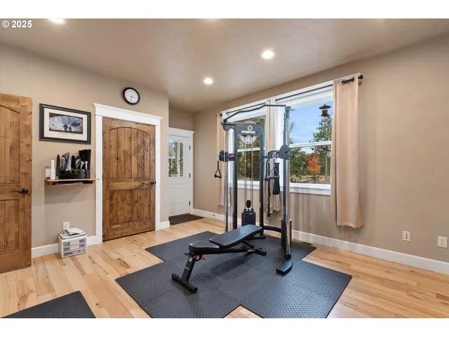 $1,075,000 | 42526 Salmon Cr Road, Baker City, OR 97814