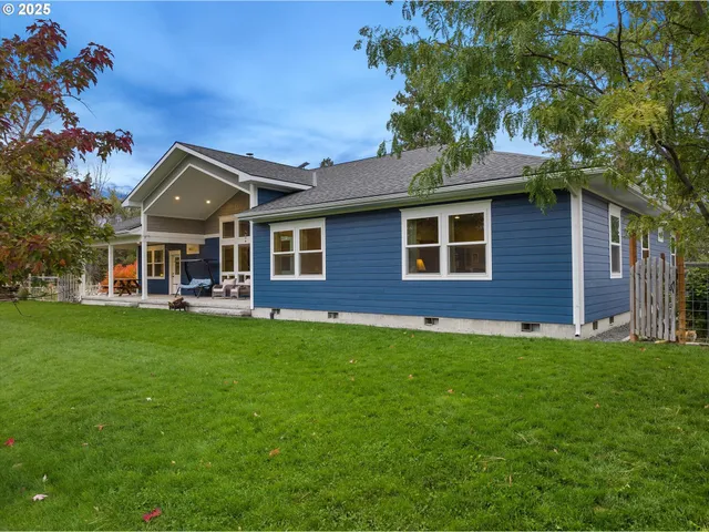 $1,075,000 | 42526 Salmon Cr Road, Baker City, OR 97814