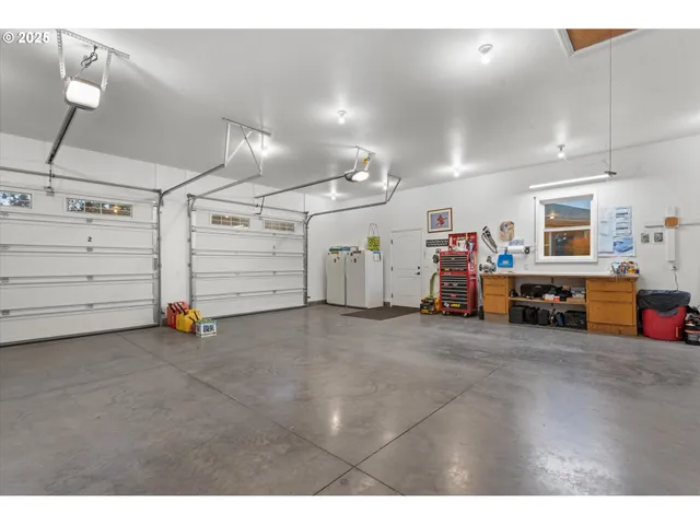 $1,075,000 | 42526 Salmon Cr Road, Baker City, OR 97814