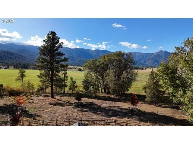 $1,075,000 | 42526 Salmon Cr Road, Baker City, OR 97814