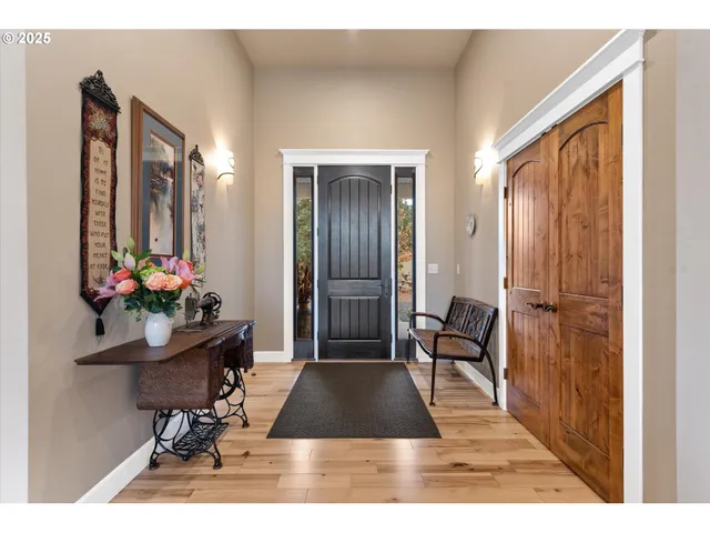 $1,075,000 | 42526 Salmon Cr Road, Baker City, OR 97814