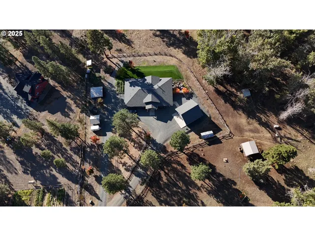 $1,075,000 | 42526 Salmon Cr Road, Baker City, OR 97814
