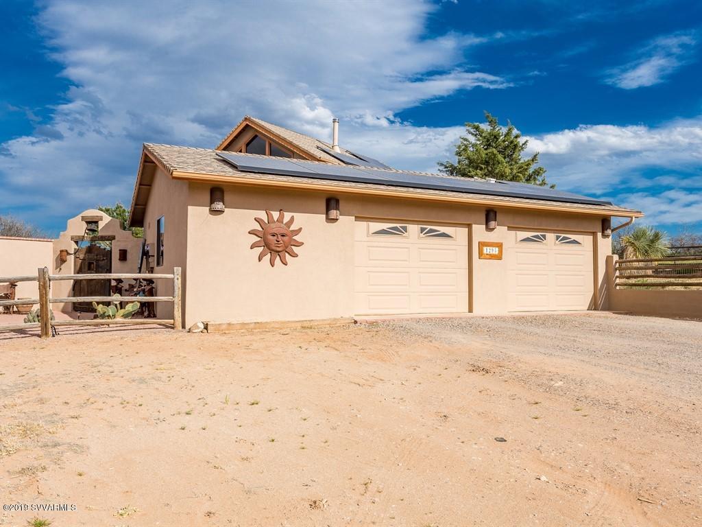 1295 Ravenroost Road Cornville, AZ 86325 - Photo 35 of 39 003_Garage