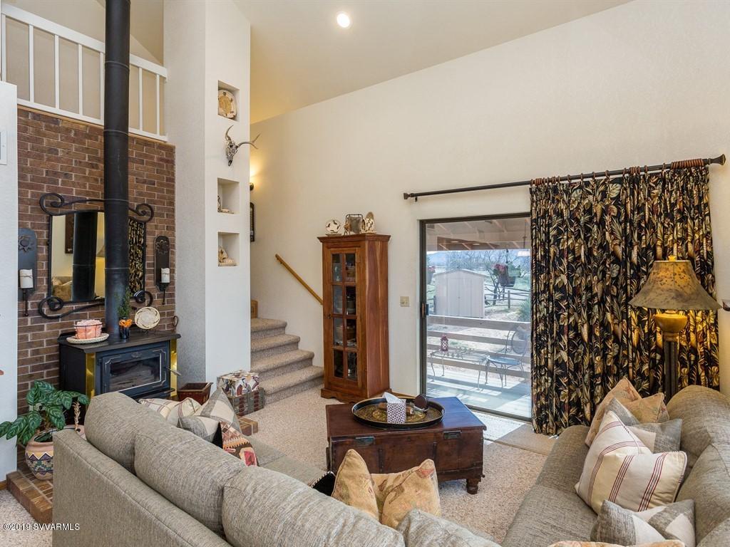 011_Living Room