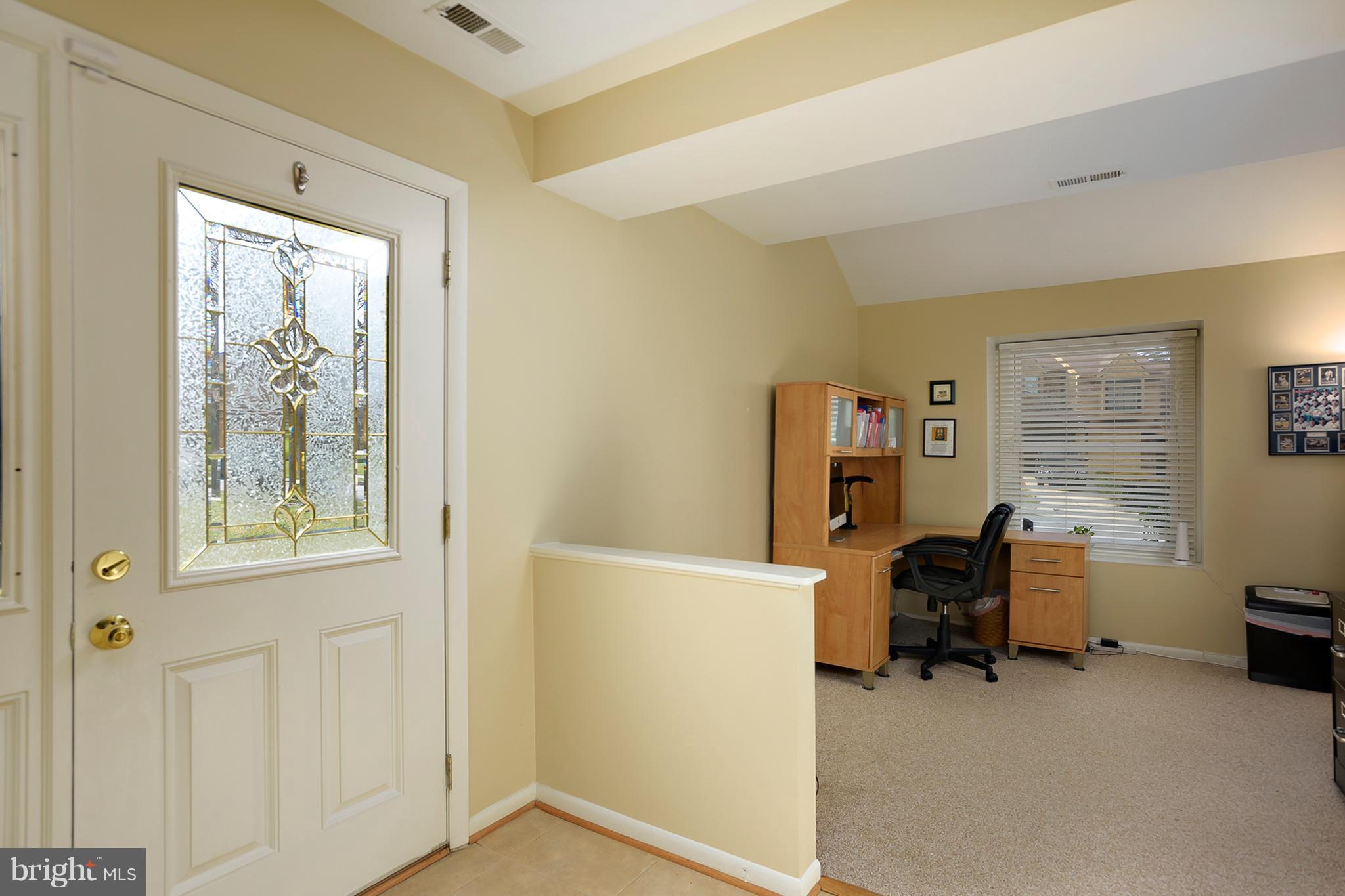 6311 Red Haven Road Columbia, MD 21045 - Photo 3 of 29 Foyer Area