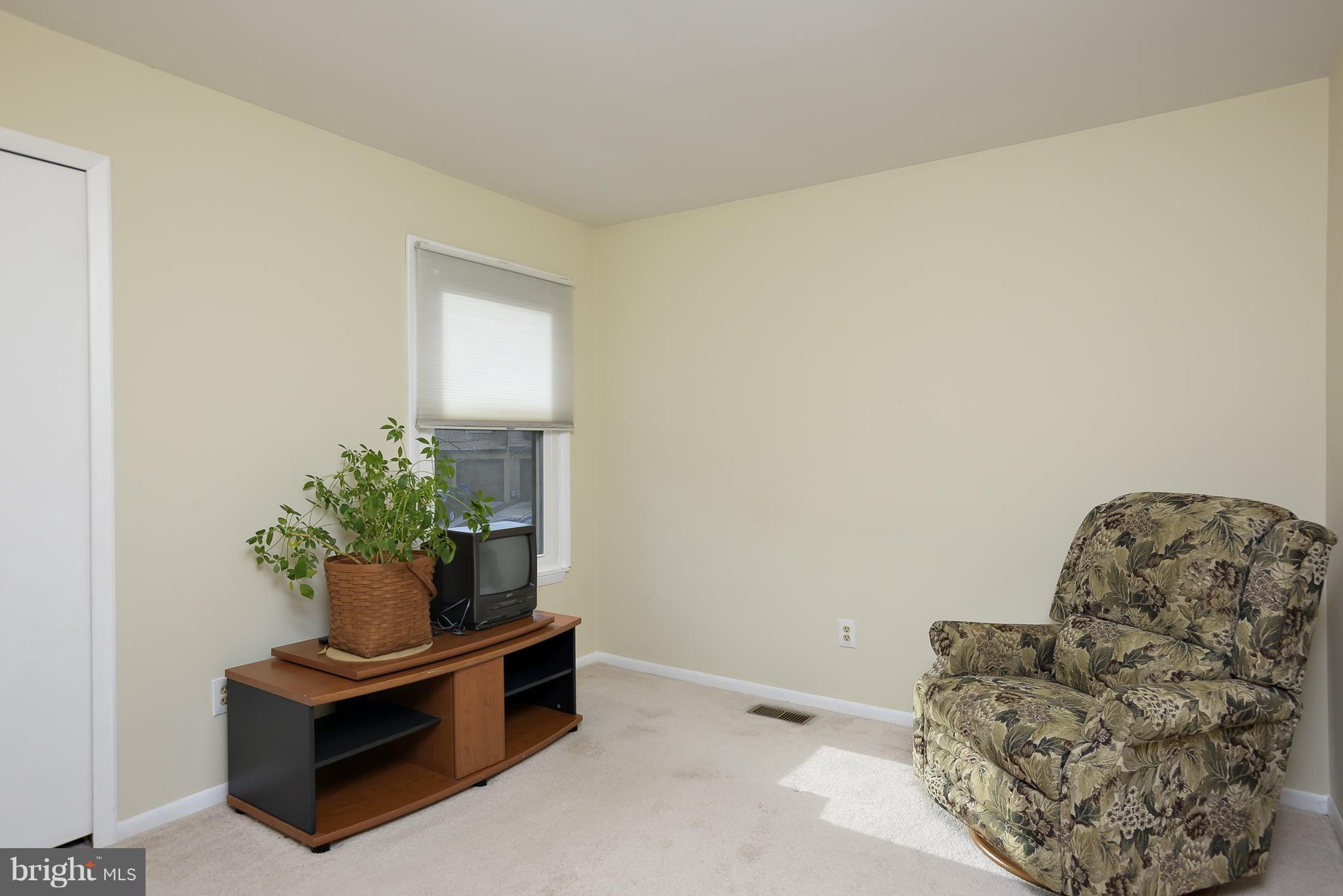 6311 Red Haven Road Columbia, MD 21045 - Photo 25 of 29 Bedroom 3