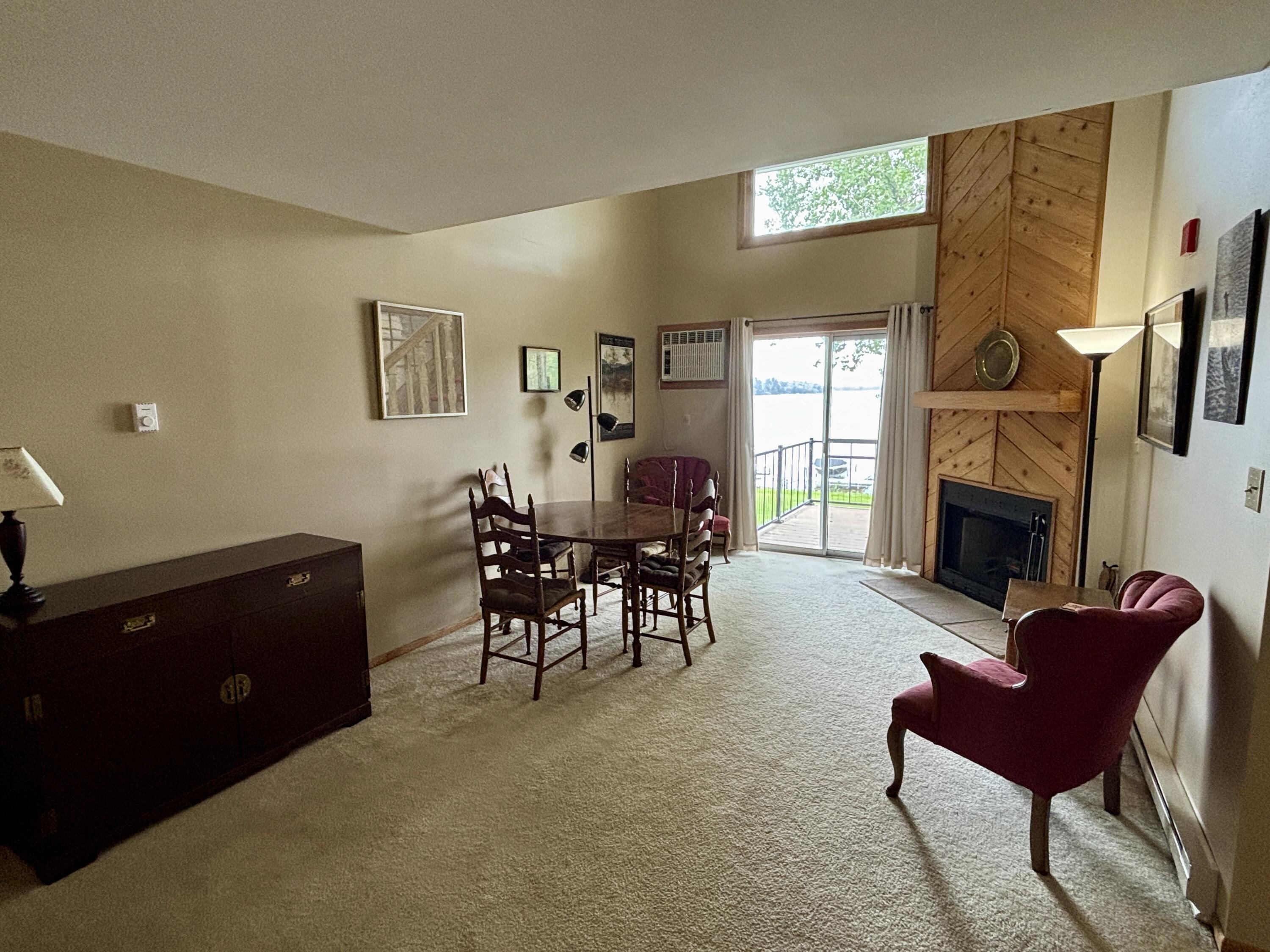717 East Lakeview Road, Unit 8 Juneau, WI 53039 - Photo 18 of 33 IMG_7916