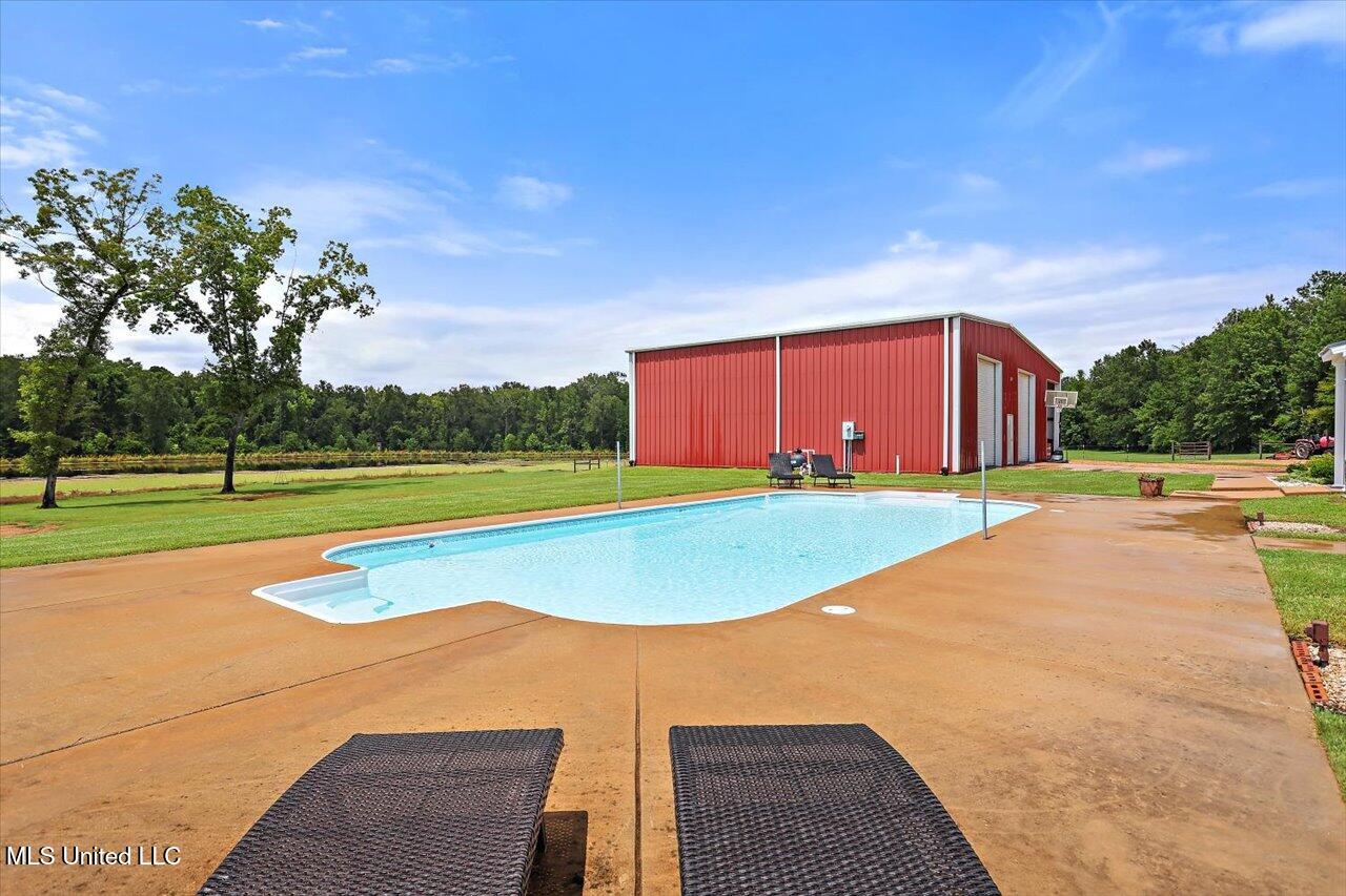 297 Barnes Road Florence, MS 39073 - Photo 12 of 169 068-297 Barnes Rd