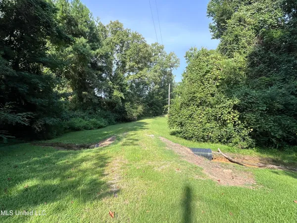 $1,590,000 | 297 Barnes Road, Florence, MS 39073