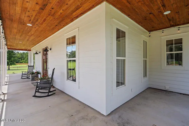 $1,590,000 | 297 Barnes Road, Florence, MS 39073