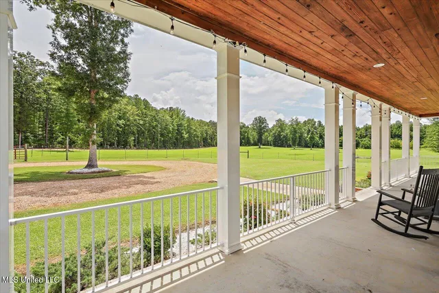 $1,590,000 | 297 Barnes Road, Florence, MS 39073