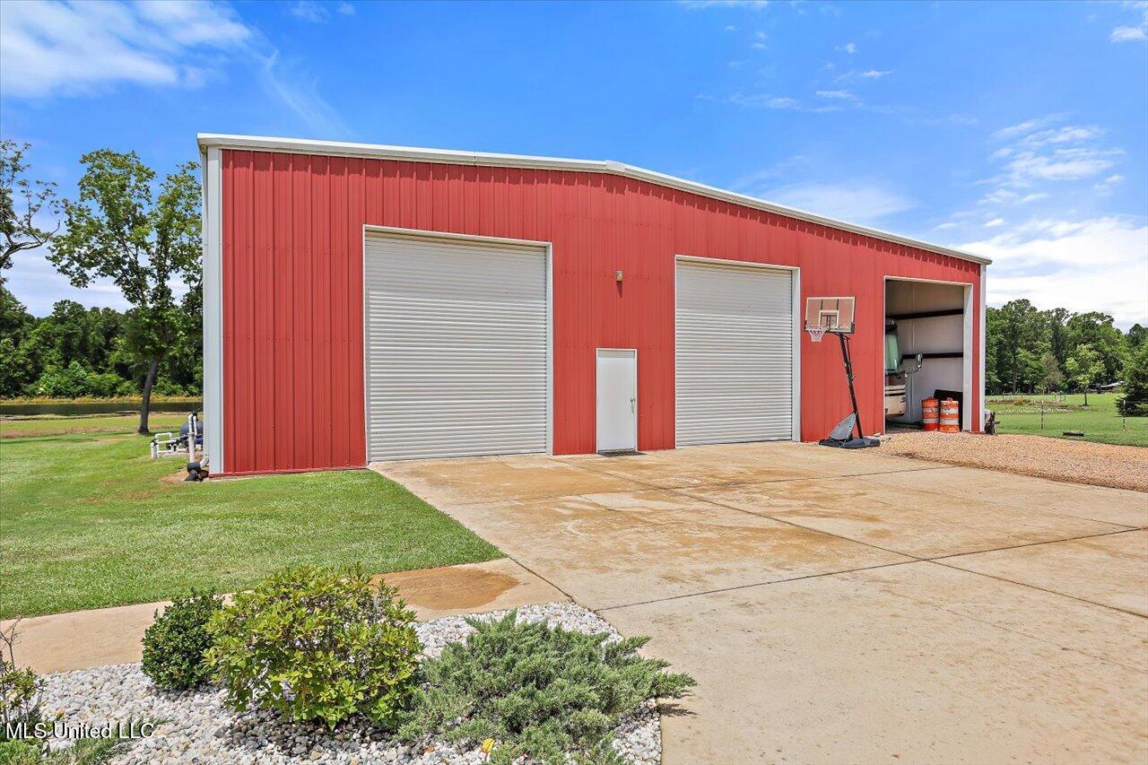 297 Barnes Road Florence, MS 39073 - Photo 19 of 169 009-297 Barnes Rd