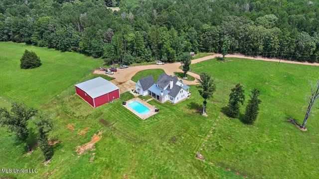 $1,590,000 | 297 Barnes Road, Florence, MS 39073