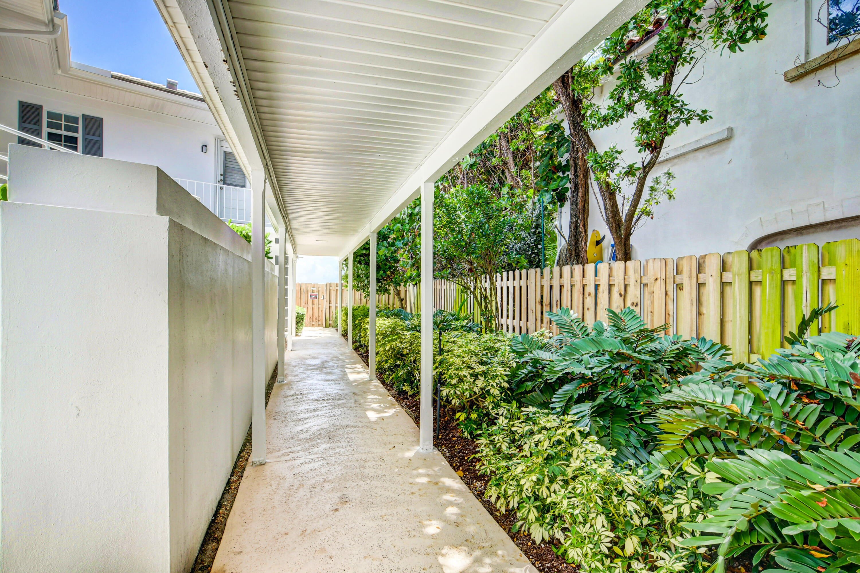 801 North Ocean Boulevard Delray Beach, FL 33483 - Photo 29 of 37 22_dsc_6534_5_6_7_8