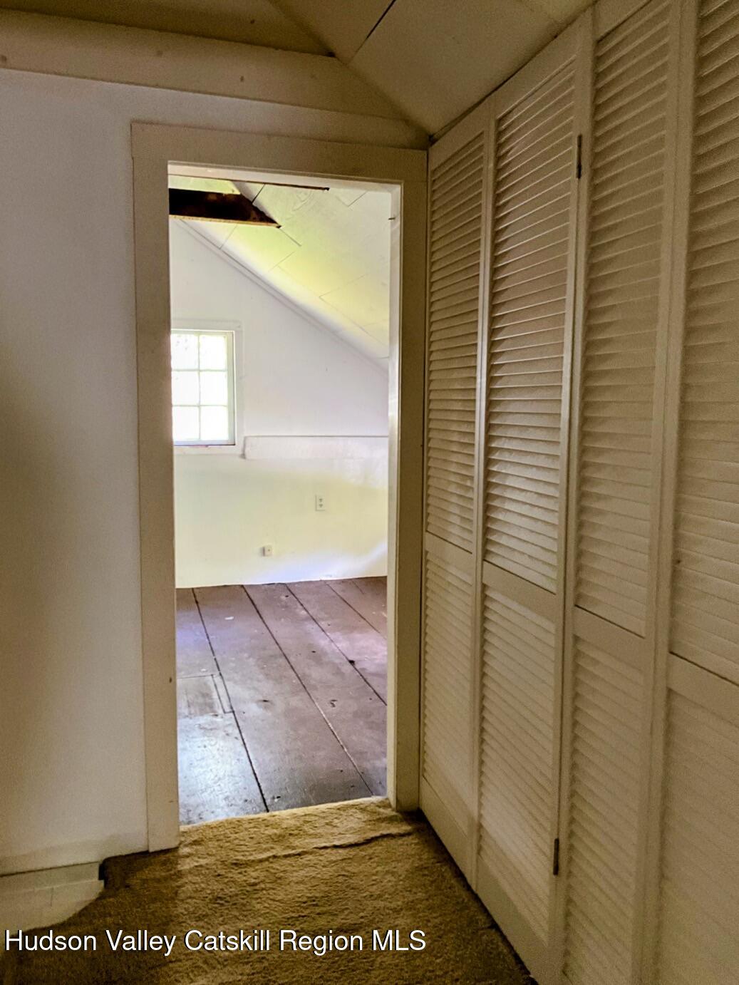 707 Springtown Road Tillson, NY 12486 - Photo 33 of 46 a view of an entryway