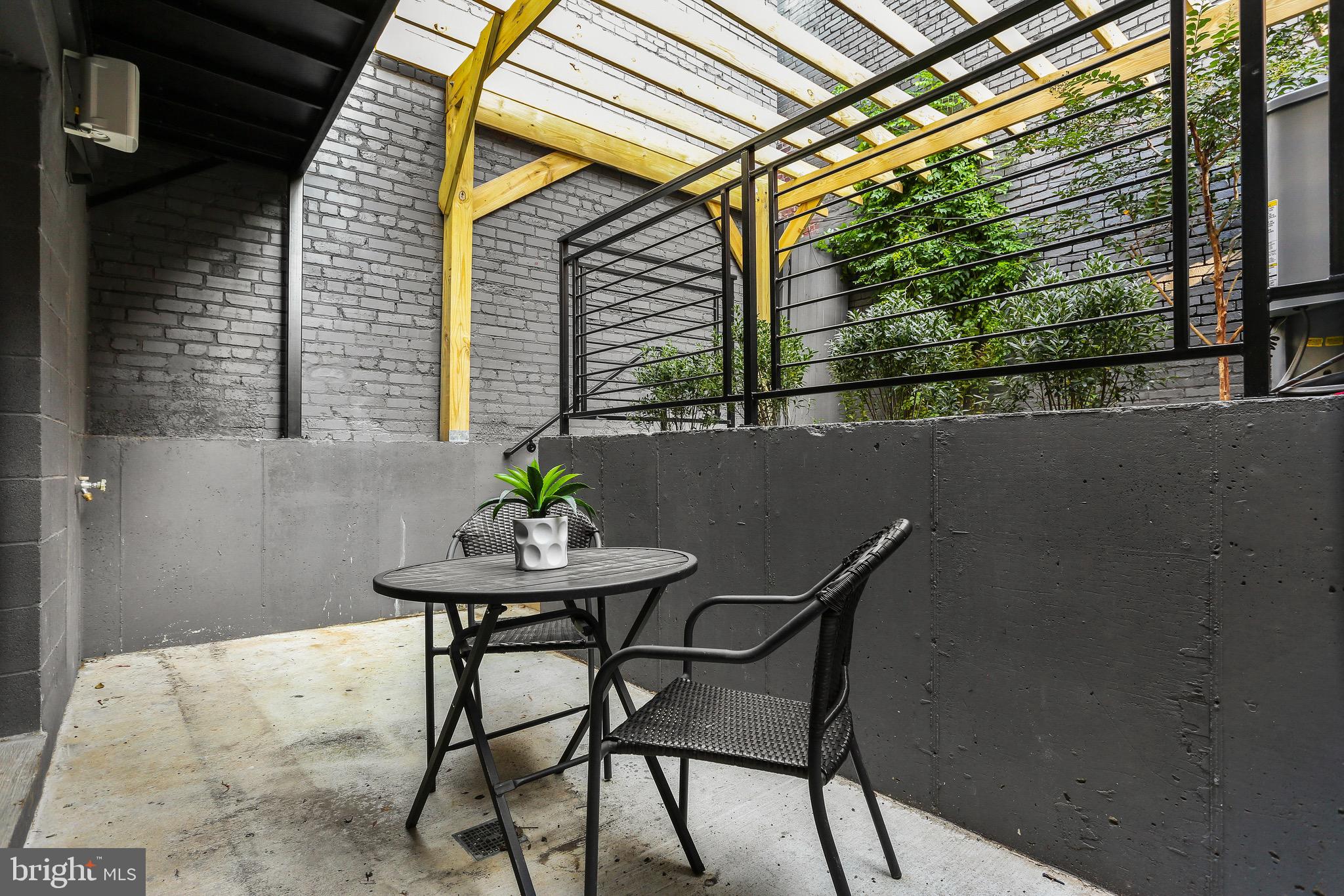 4 R Street Northwest, Unit 5 Washington, DC 20001 - Photo 21 of 26
