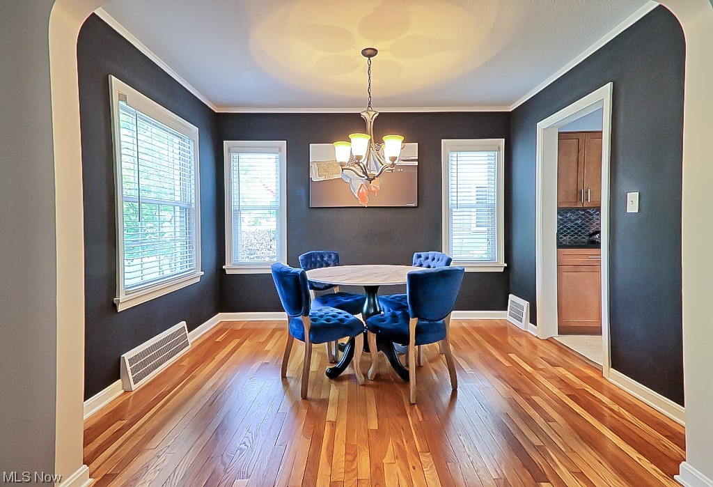 16509 Munn Road Cleveland, OH 44111 - Photo 9 of 32 Gallery Image 9