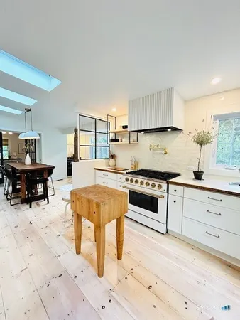 $799,000 | 25 East Shore Road, Washington, CT 06777