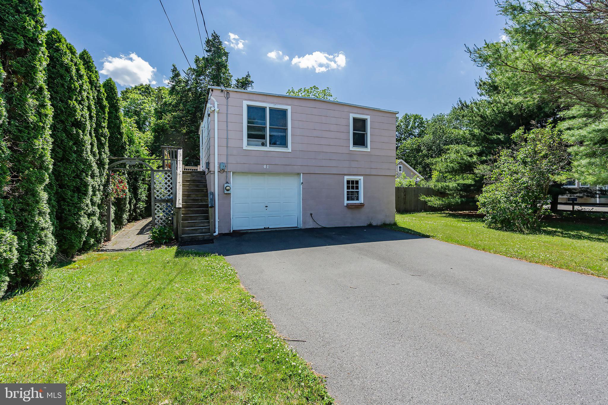 61 Oxycocus Road Manahawkin, NJ 08050 - Photo 1 of 26 Gallery Image 1