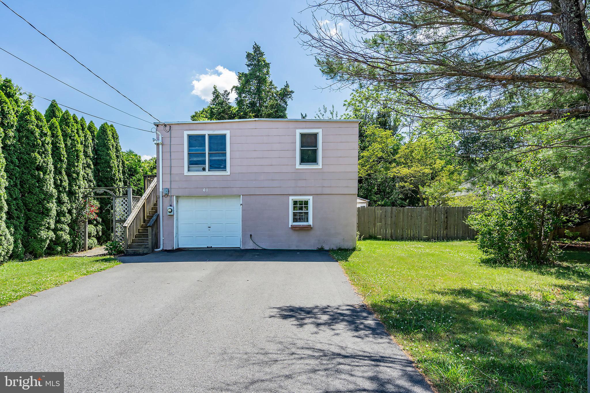 61 Oxycocus Road Manahawkin, NJ 08050 - Photo 2 of 26 Gallery Image 2