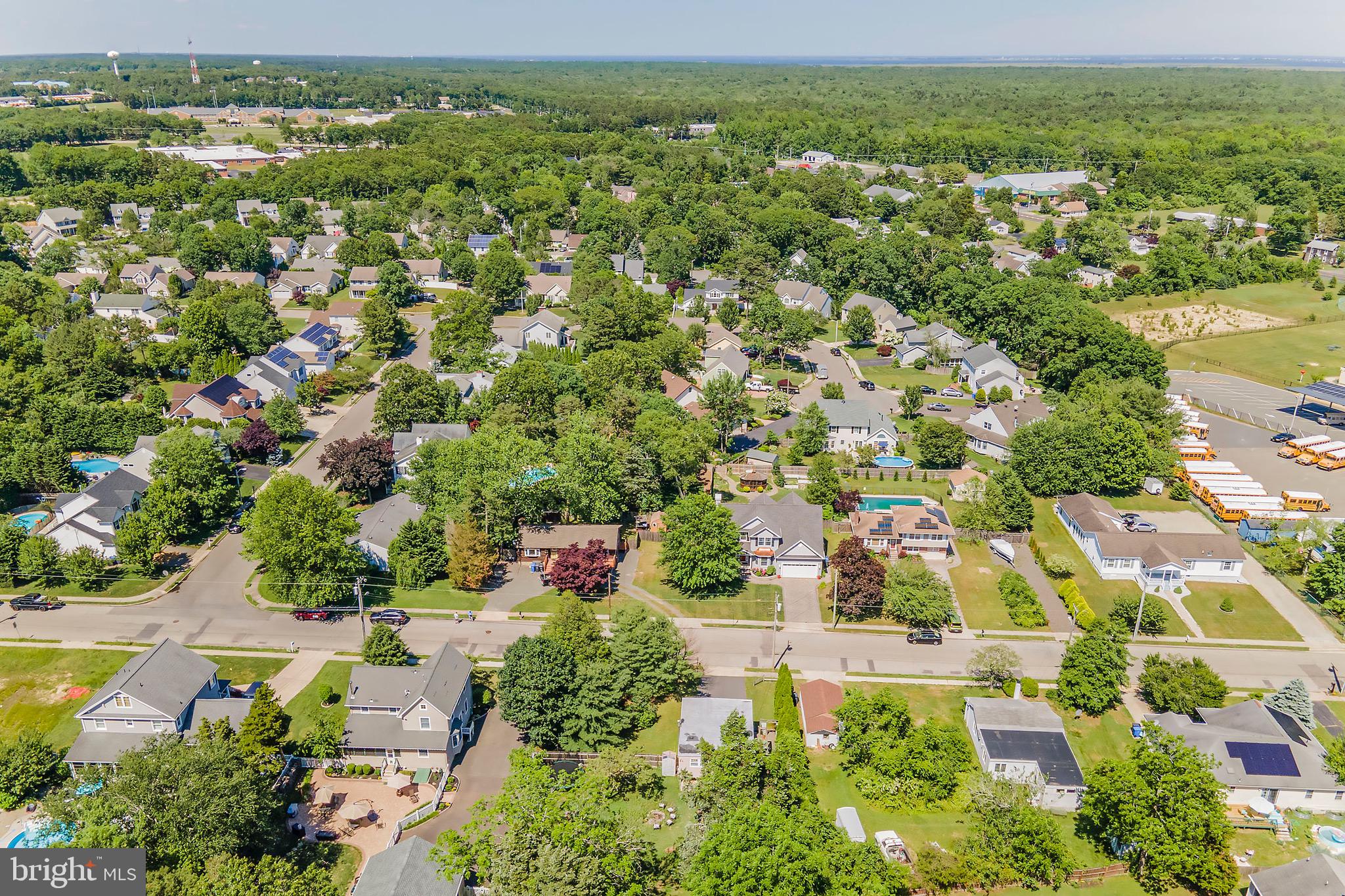 61 Oxycocus Road Manahawkin, NJ 08050 - Photo 11 of 26 Gallery Image 11