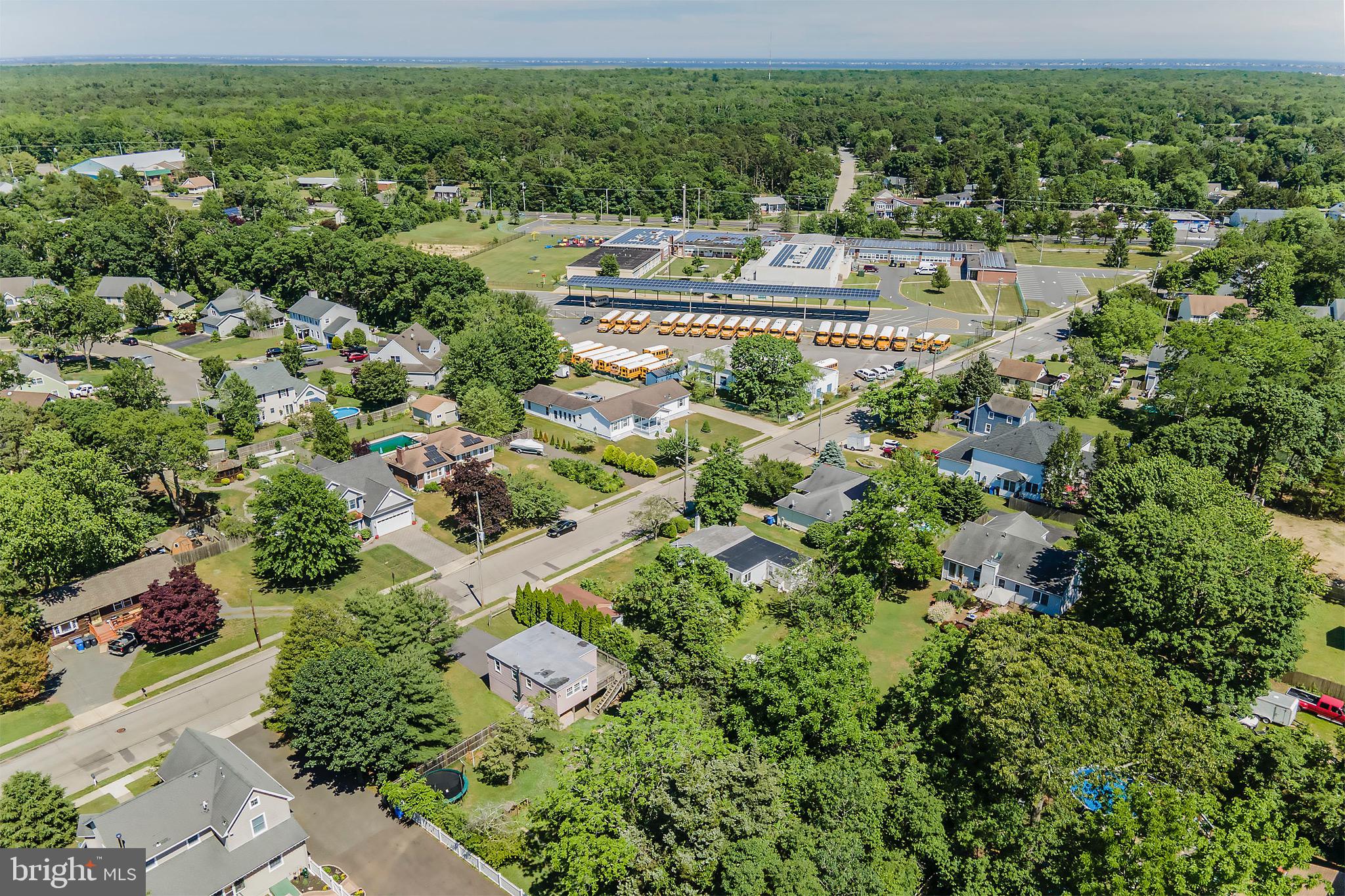 61 Oxycocus Road Manahawkin, NJ 08050 - Photo 12 of 26 Gallery Image 12