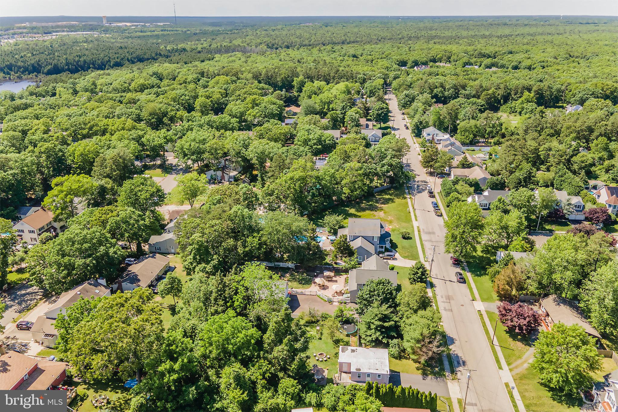 61 Oxycocus Road Manahawkin, NJ 08050 - Photo 14 of 26 Gallery Image 14