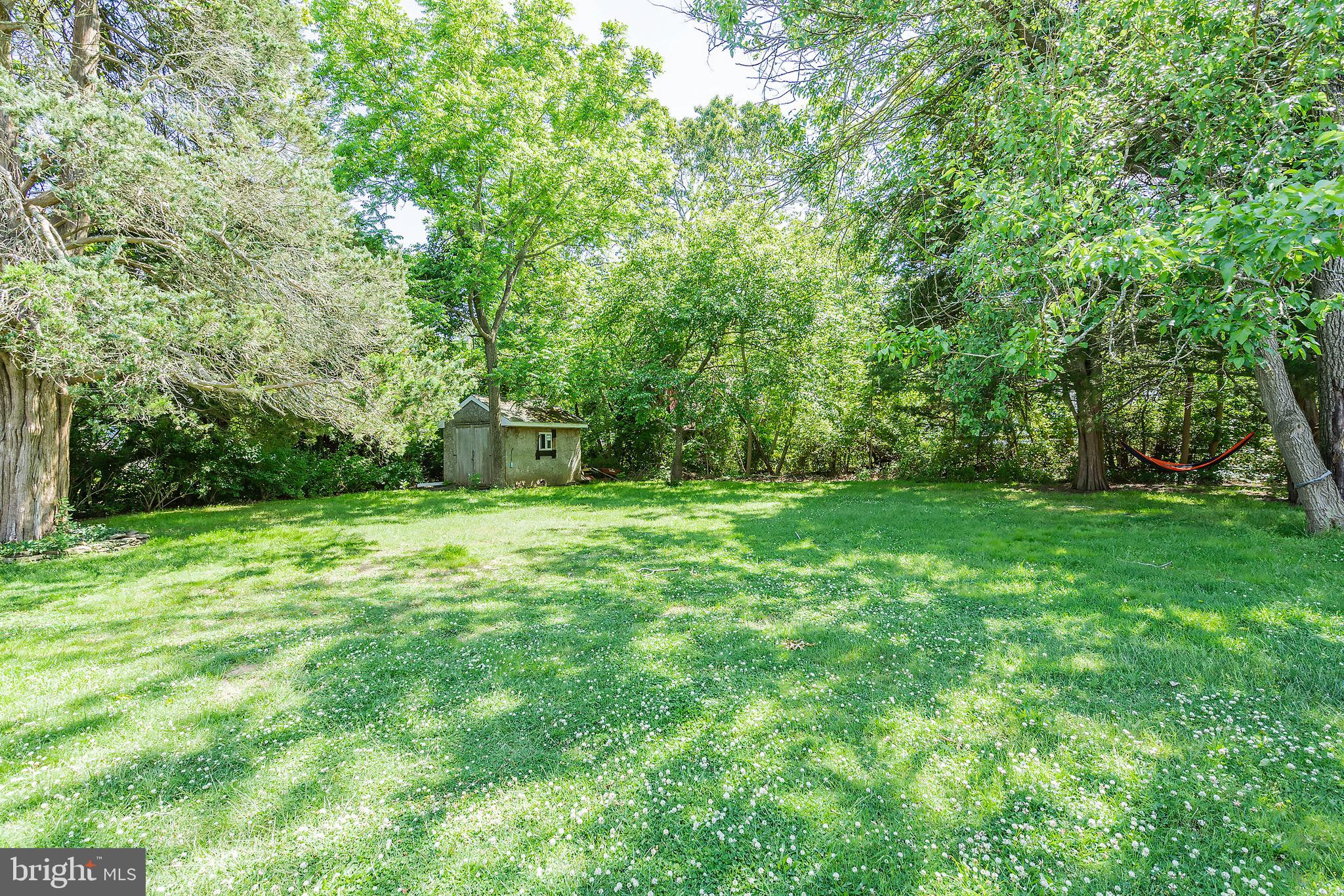 61 Oxycocus Road Manahawkin, NJ 08050 - Photo 5 of 26 Gallery Image 5