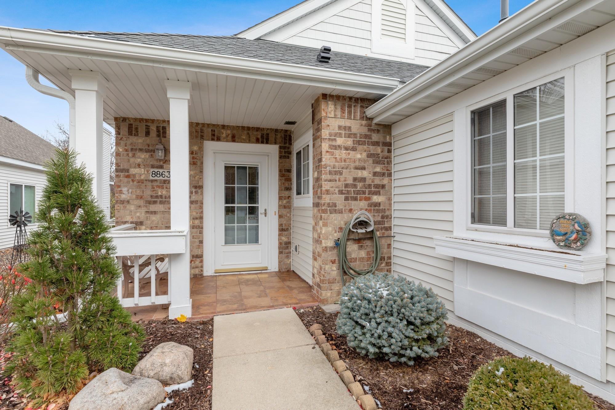 8863 Compton Drive Inver Grove Heights, MN 55076 - Photo 2 of 21 Gallery Image 2