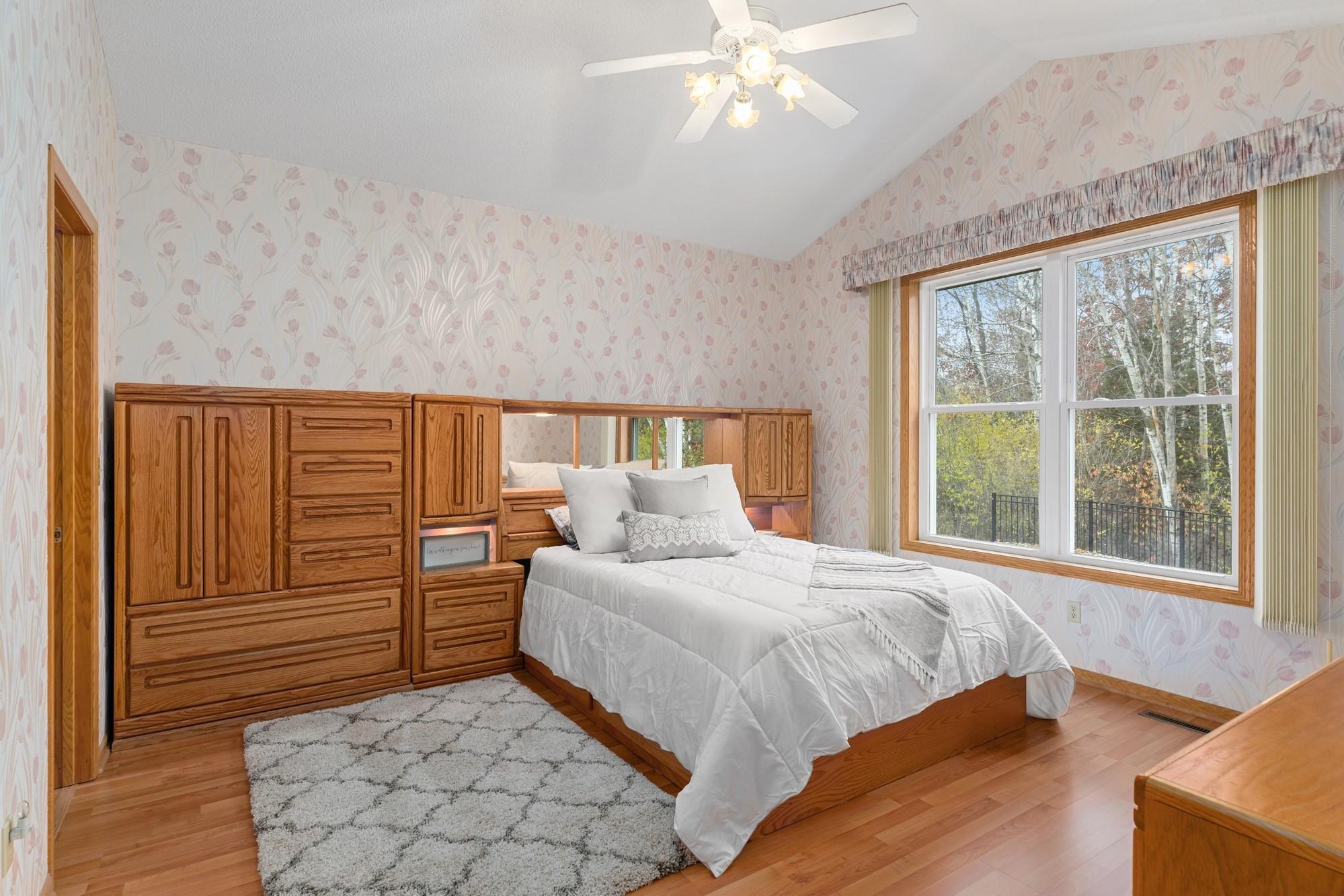 8863 Compton Drive Inver Grove Heights, MN 55076 - Photo 13 of 21 Gallery Image 13
