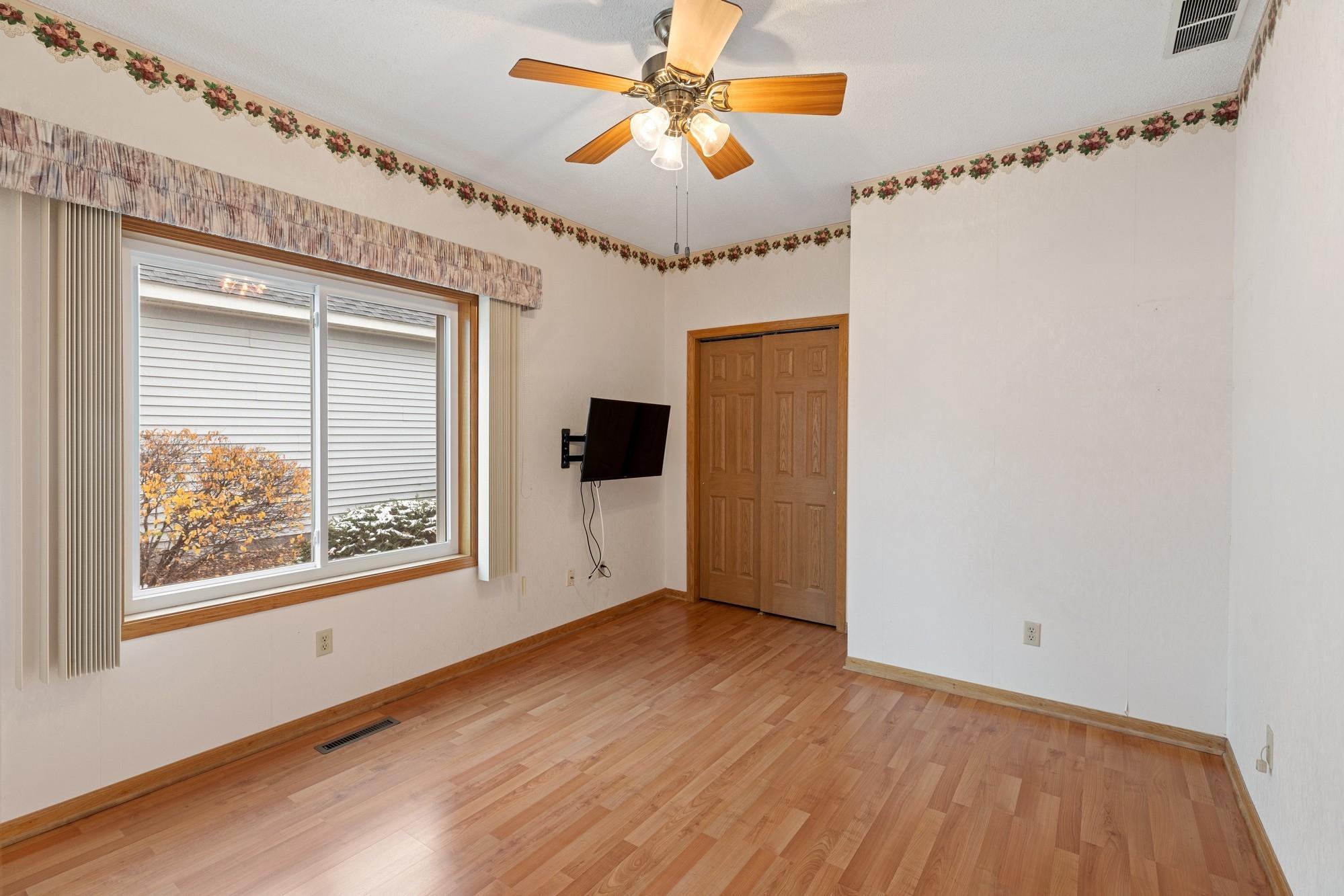 8863 Compton Drive Inver Grove Heights, MN 55076 - Photo 16 of 21 Gallery Image 16