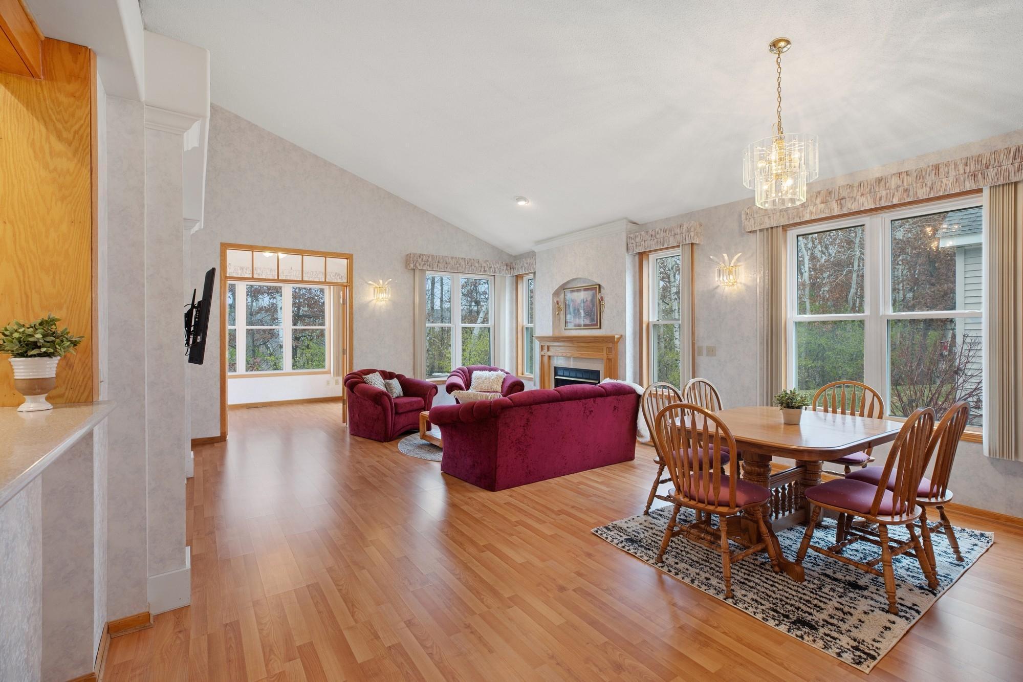 8863 Compton Drive Inver Grove Heights, MN 55076 - Photo 4 of 21 Gallery Image 4